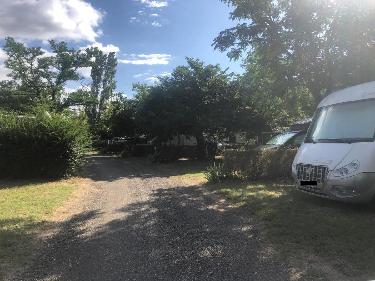 Camping Paradis Family Les Rives De L'Herault Жиняк Екстериор снимка