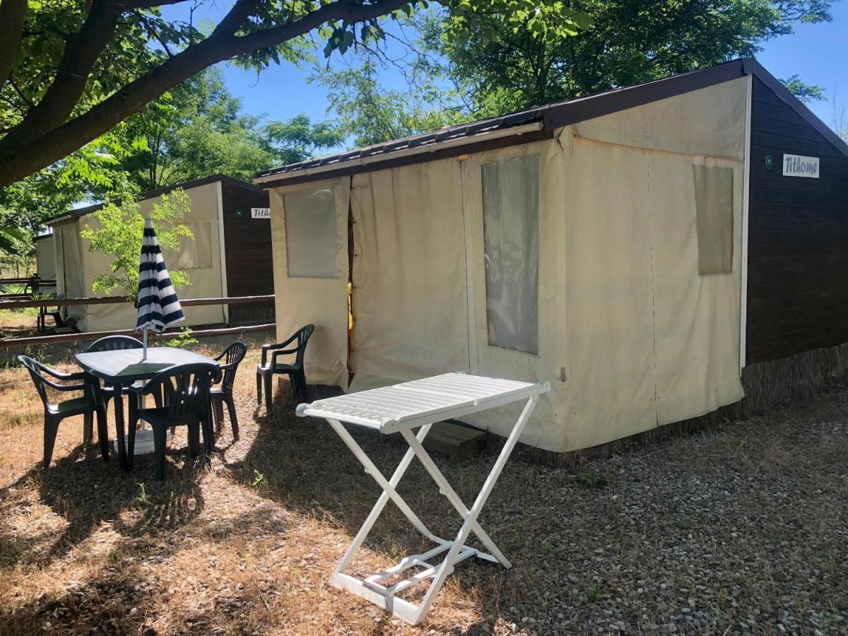 Camping Paradis Family Les Rives De L'Herault Жиняк Екстериор снимка
