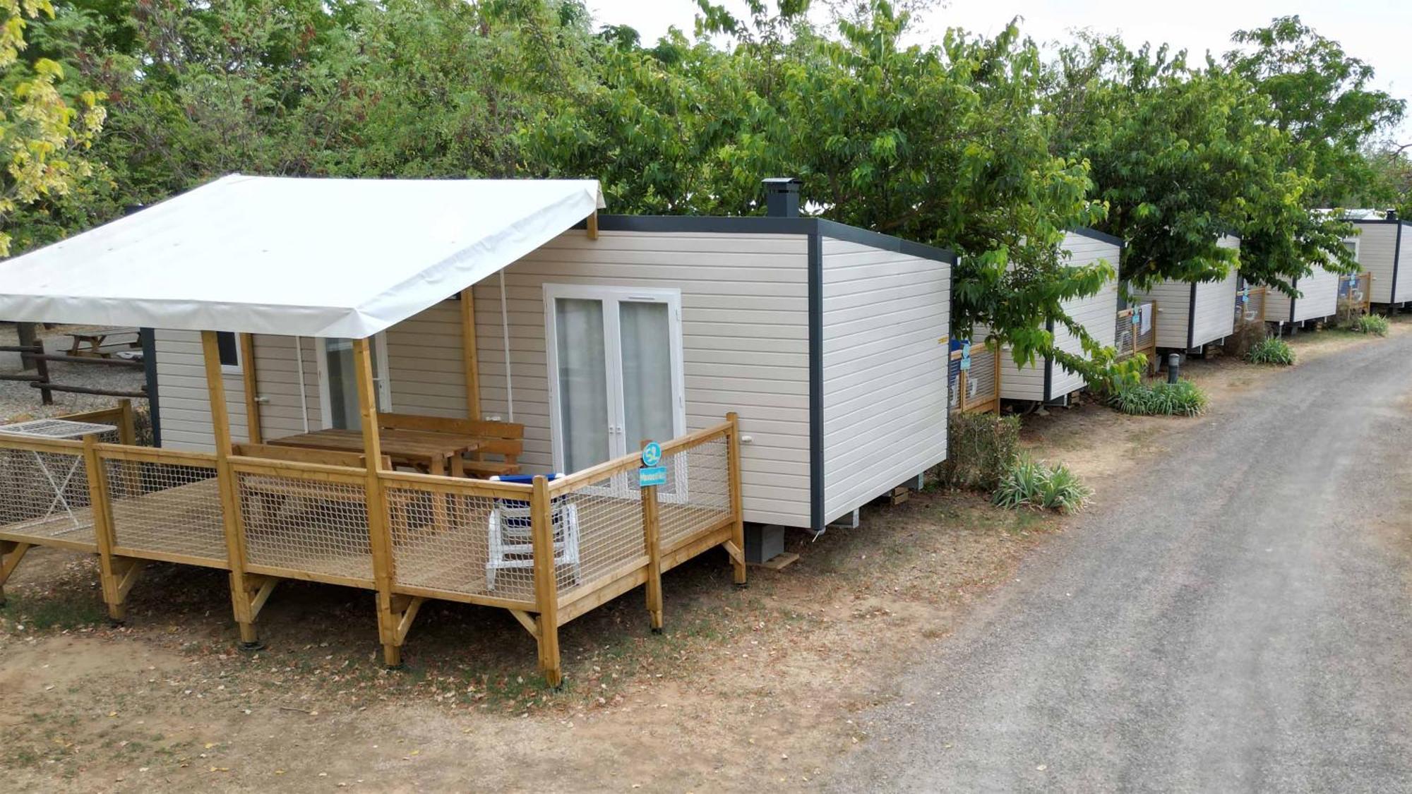 Camping Paradis Family Les Rives De L'Herault Жиняк Екстериор снимка